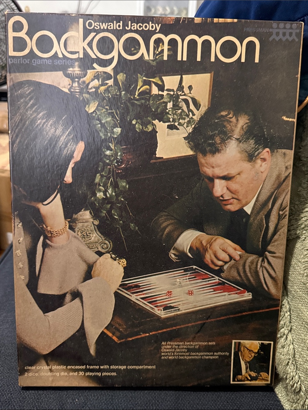Backgammon Parlor Game - Brown & Red
